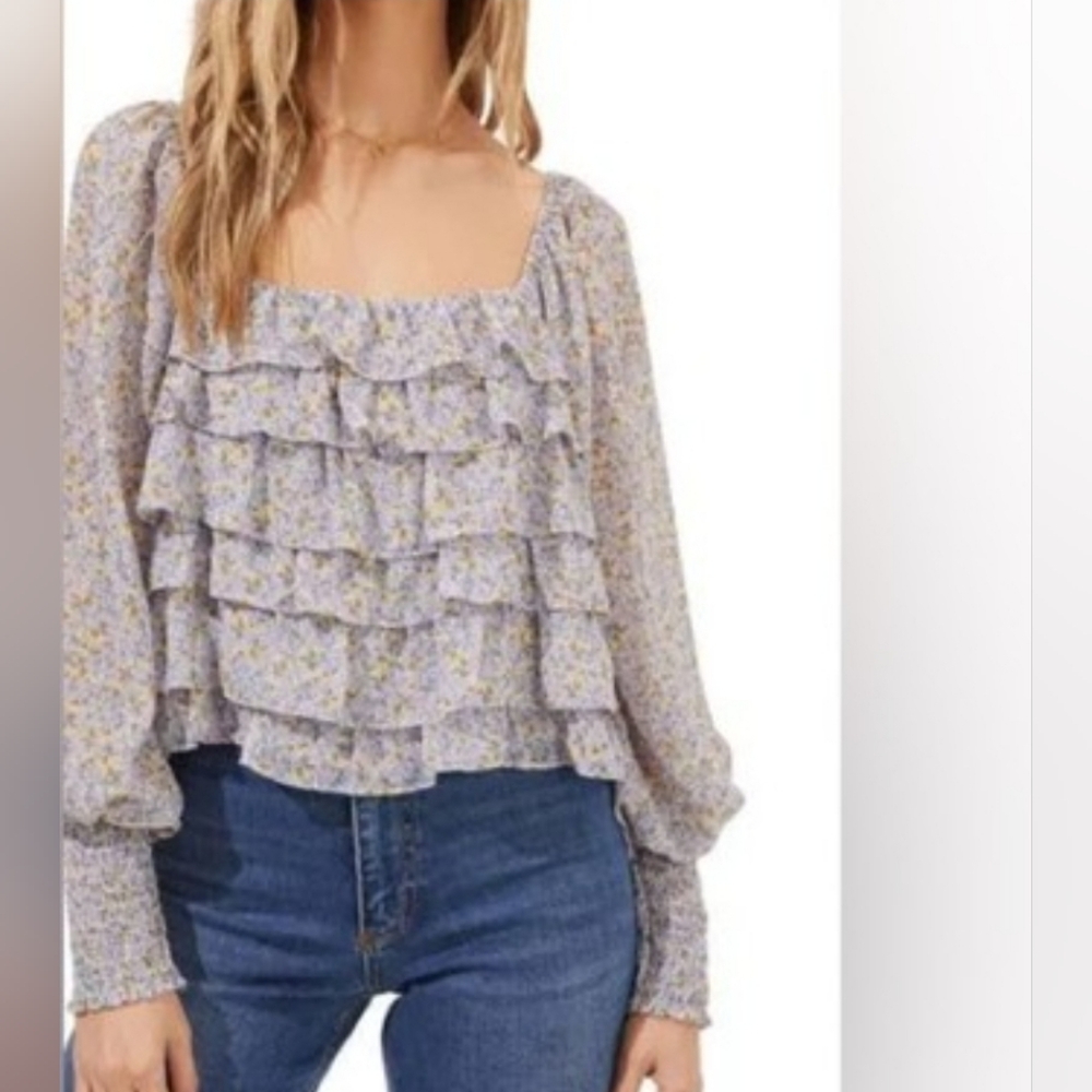 Astr Lavender Floral Ruffle Square-Neck Blouse